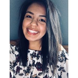 Meet your Posher, Tania